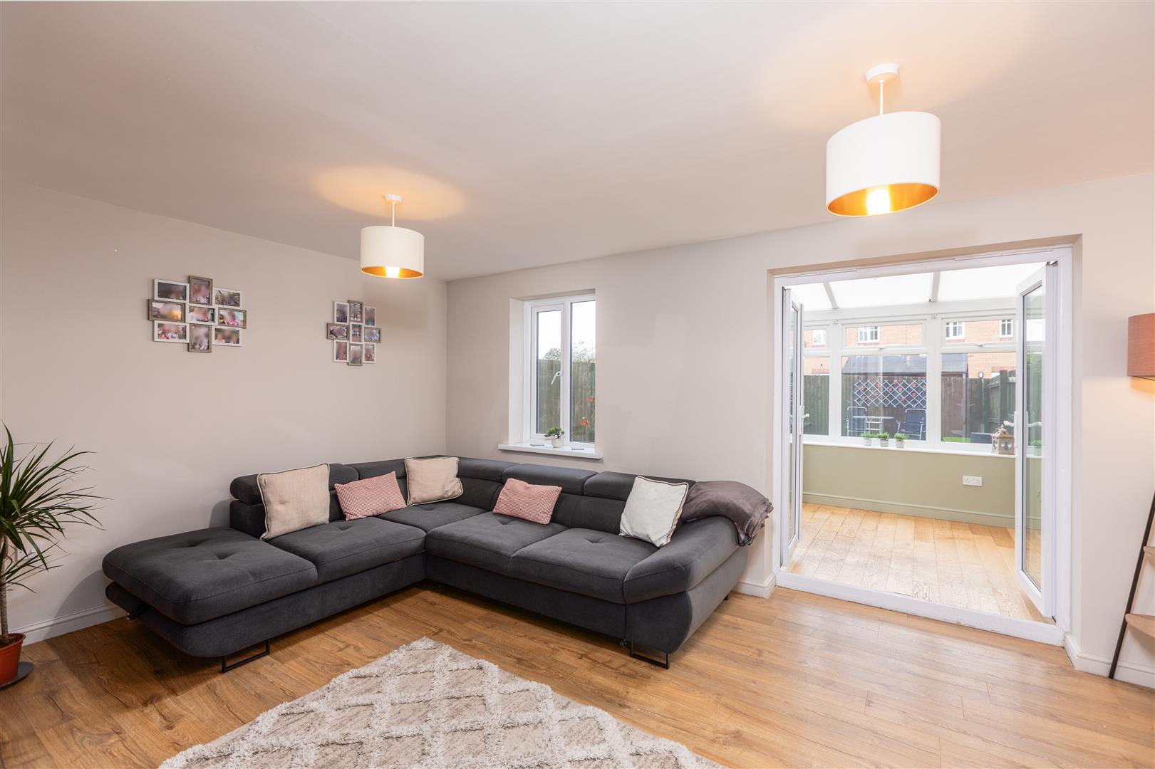 Ffordd Y Gamlas, Bynea, Llanelli, SA14 9AY